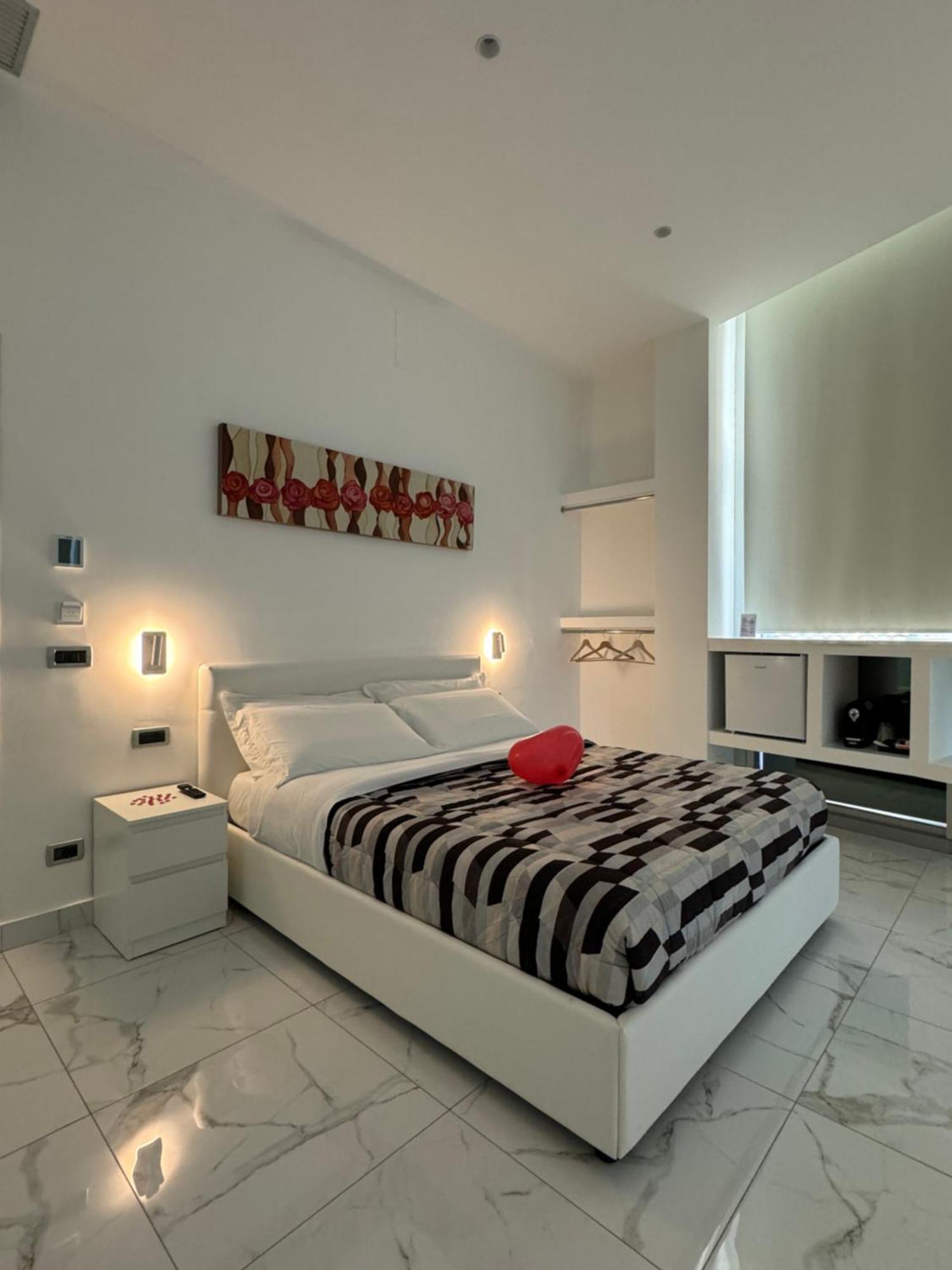 B&B Rossini Luxury 3 Cosenza Kültér fotó