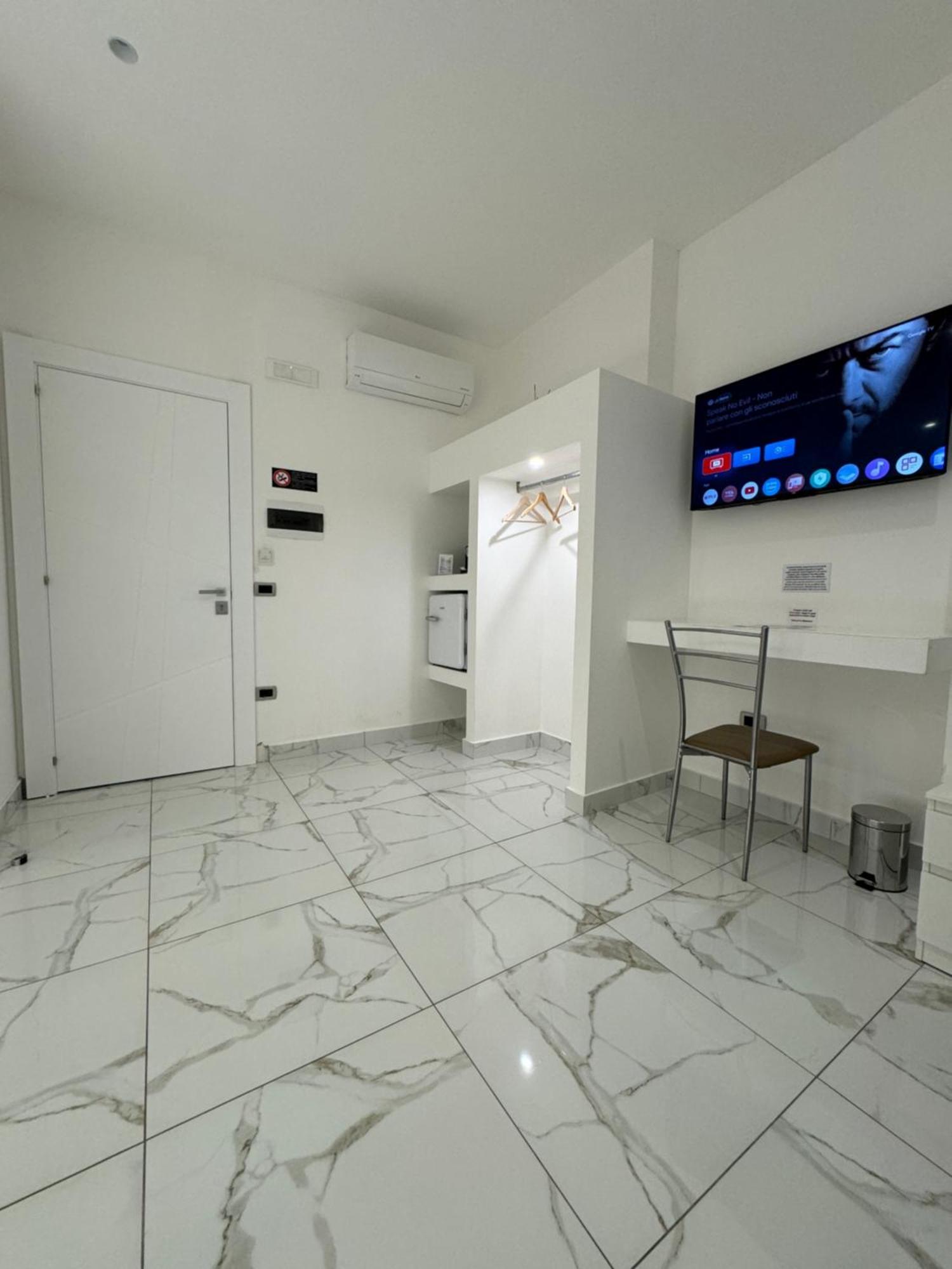 B&B Rossini Luxury 3 Cosenza Kültér fotó